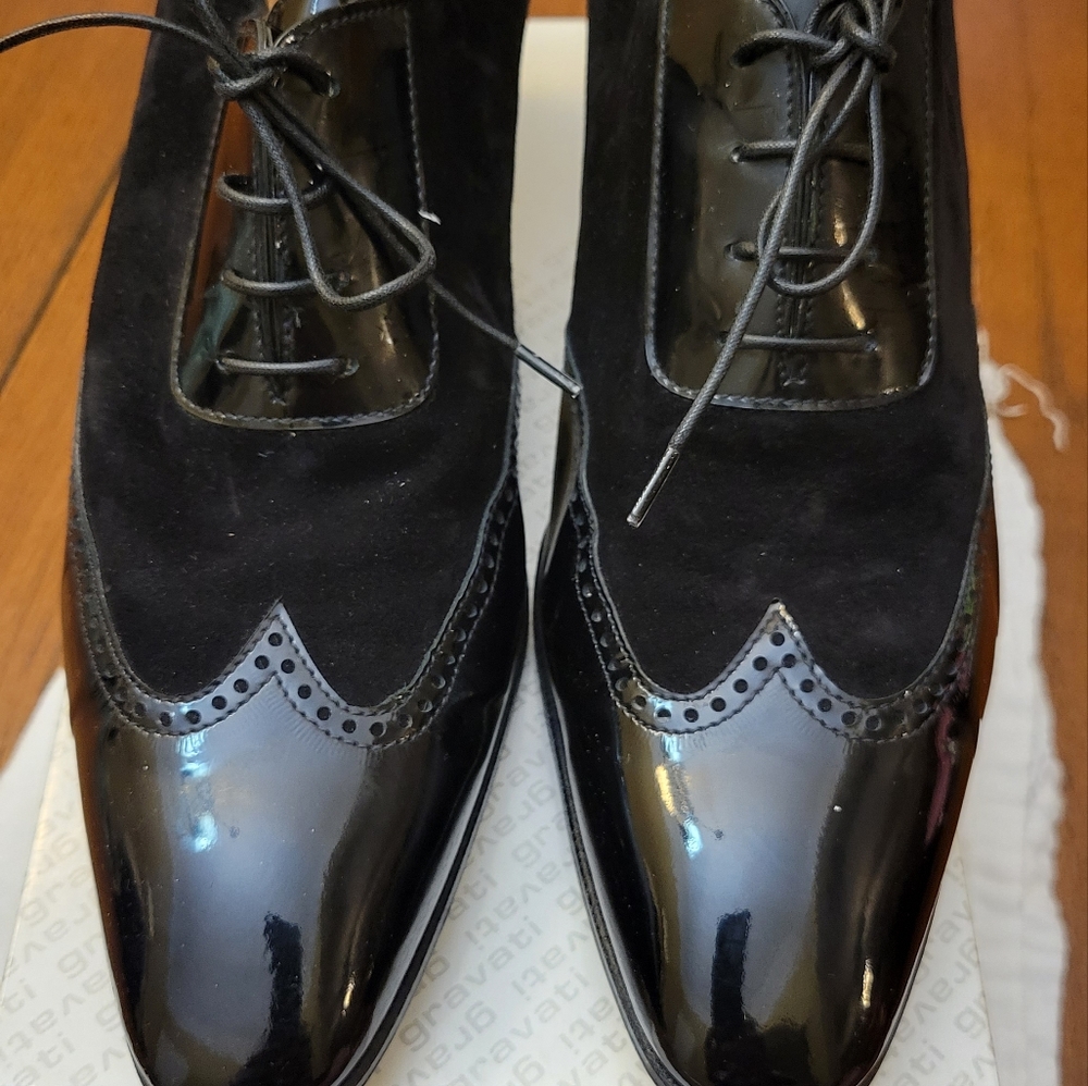 Gravati Black Suede Oxford w/ Black Patent Leather Cap Toe Size 10